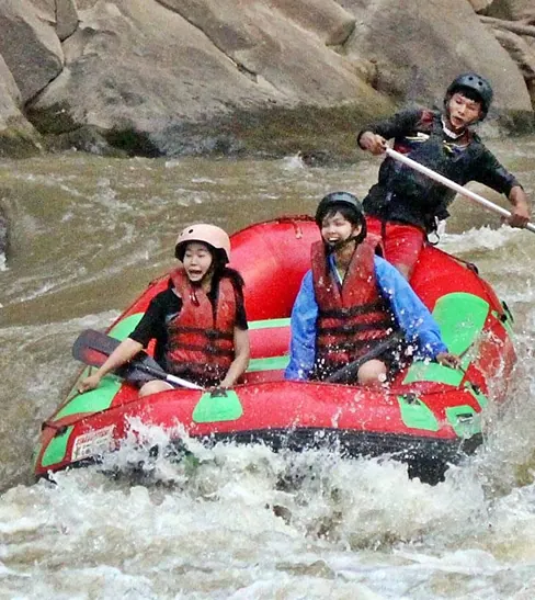 Whitewater rafting on the Mae Taeng river